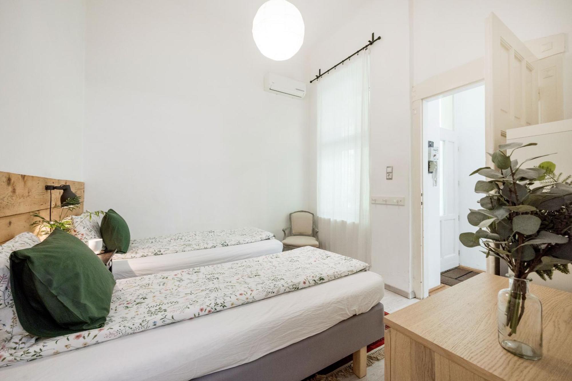 Charming And Unique Apartment With Balcony By The Great Synagogue Budapest Extérieur photo